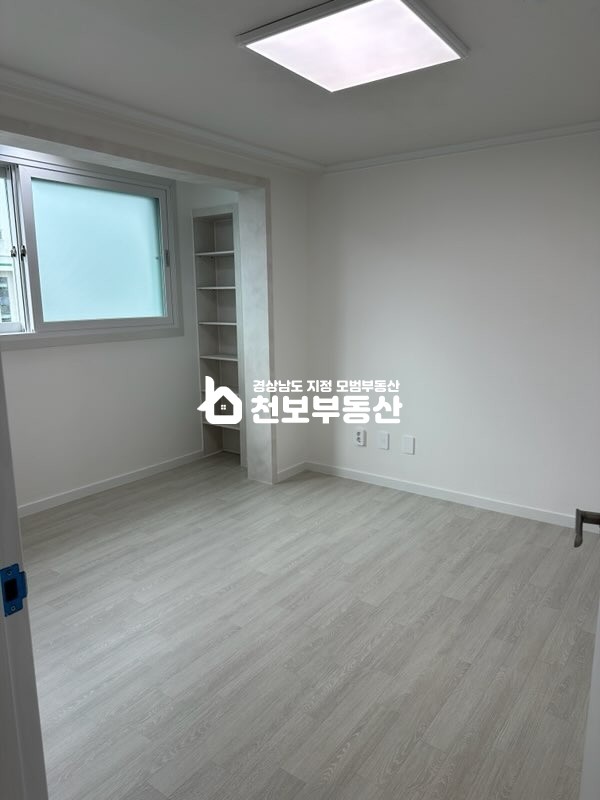 경남 김해시 구산동 308동 3주공아파트 매2억3천 샷시포함 올수리 첫입주 매매 매물번호 10337 사진 6